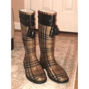 Burberry Tassel Rain Boots -Size 40-